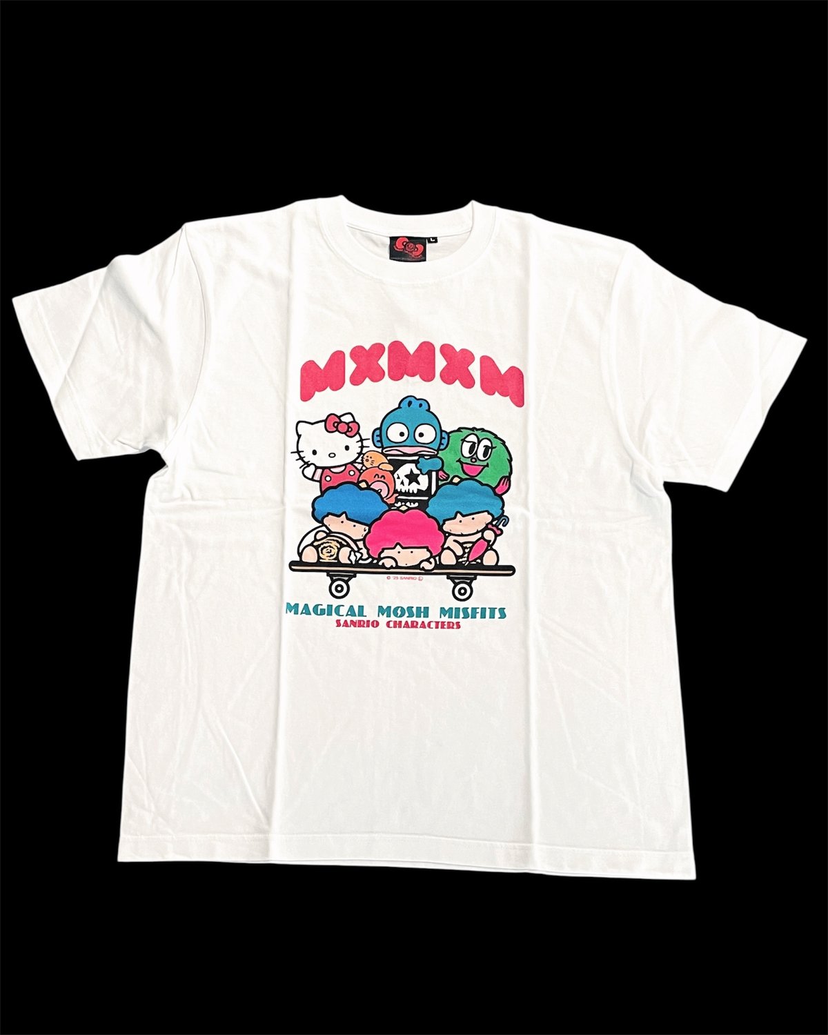 SANRIO CHARACTERS x MxMxM “なかよしスケートボード” TEE | d
