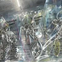 Jangly Organ Keychain/metallic
