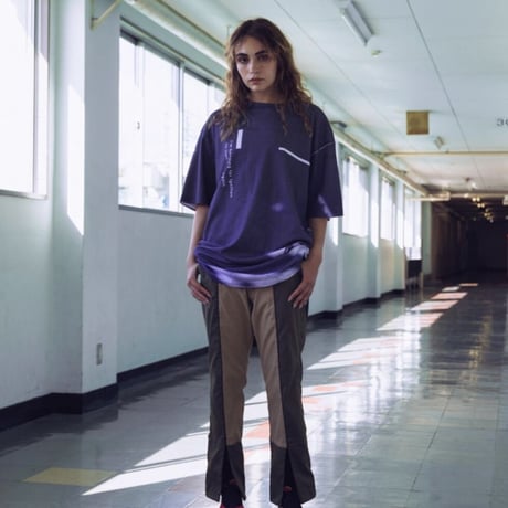 PANEL FRONT SLIT PANTS / beige