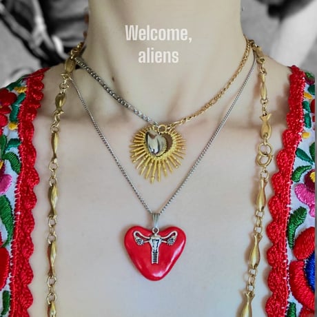 Uterus heart necklace