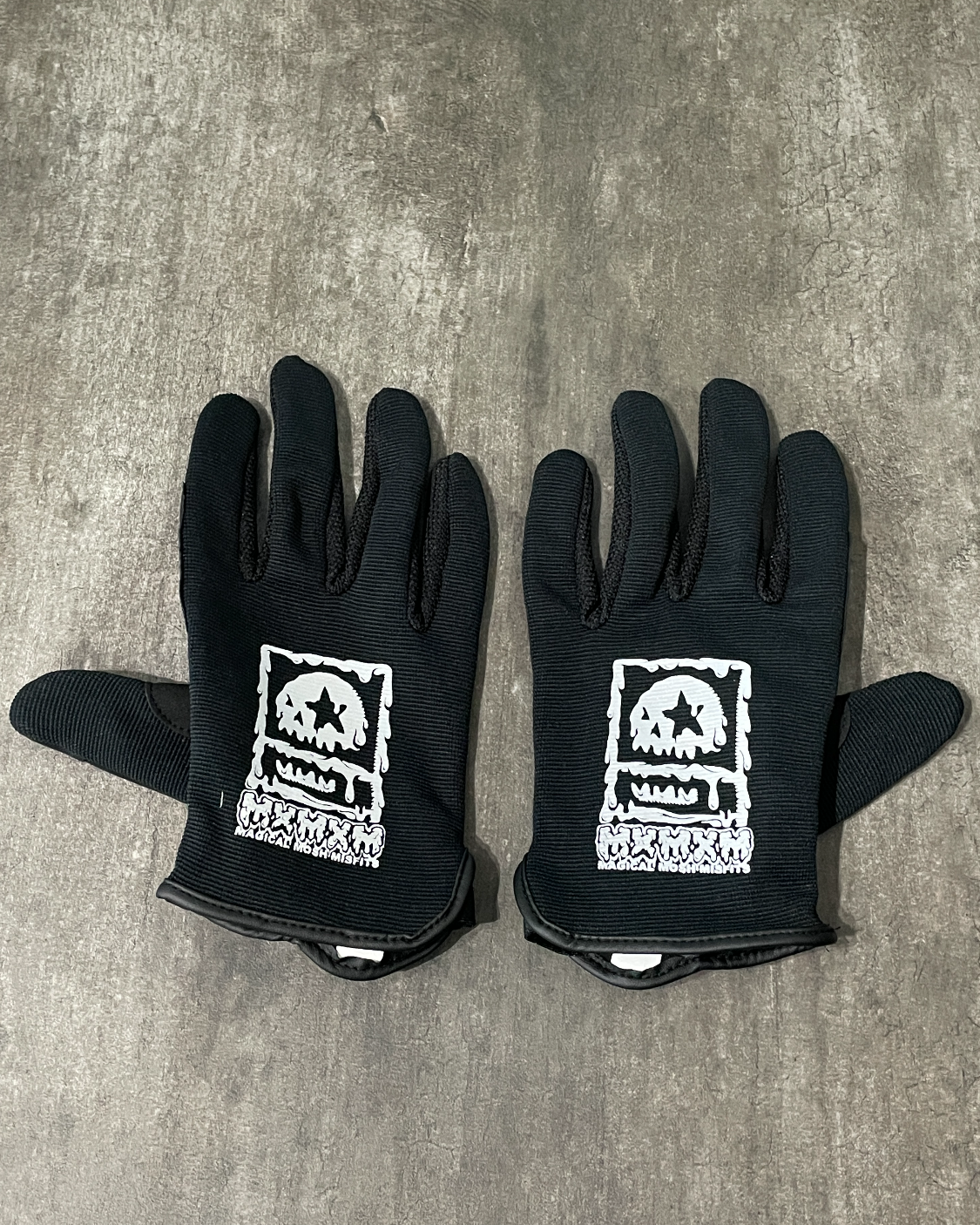 MXMXM SANTA CRUZ グローブ MxMxM SANTACRUZ MAGICAL MOSH SCREAMING HANDGLOVE | GRAVITY
