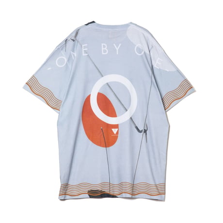 "ONE BY ONE" FULL PRINT TEE / gray