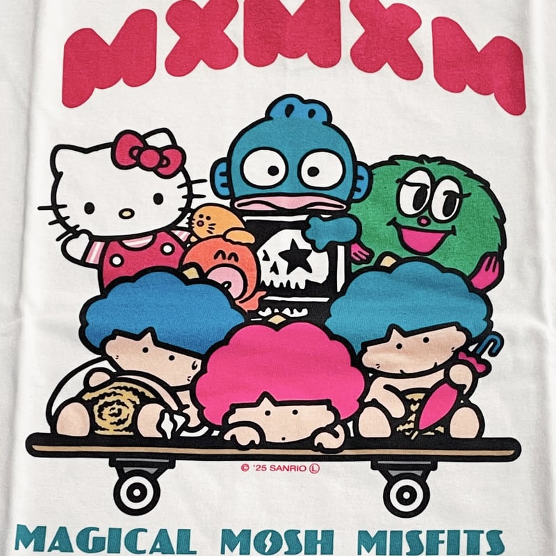 SANRIO CHARACTERS x MxMxM “なかよしスケートボード” TEE | d
