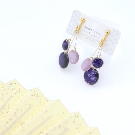 美濃和紙のバブルイヤリング・ピアス｜軽やかな和モダンスタイル｜深紫