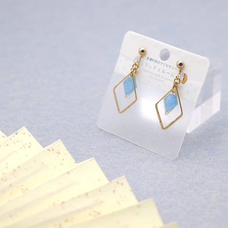 ひし形フープ｜美濃和紙のイヤリング・ピアス｜上品な和モダンスタイル｜水色