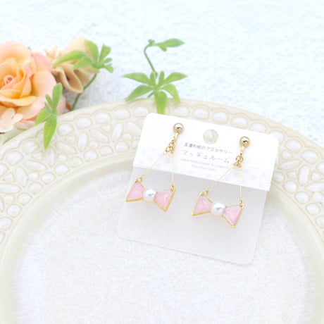 小さなリボン＊美濃和紙のイヤリング/ピアス＊ピンク