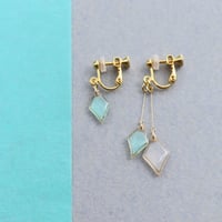 ひし形アシメ【美濃和紙のイヤリング/ピアス】ターコイズブルー×白