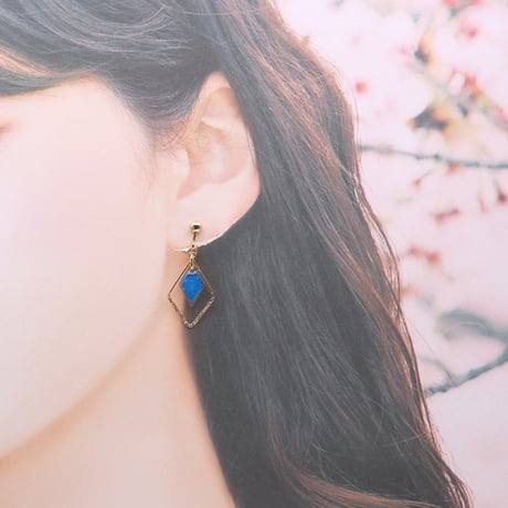 ひし形フープ｜美濃和紙のイヤリング・ピアス｜上品な和モダンスタイル｜青