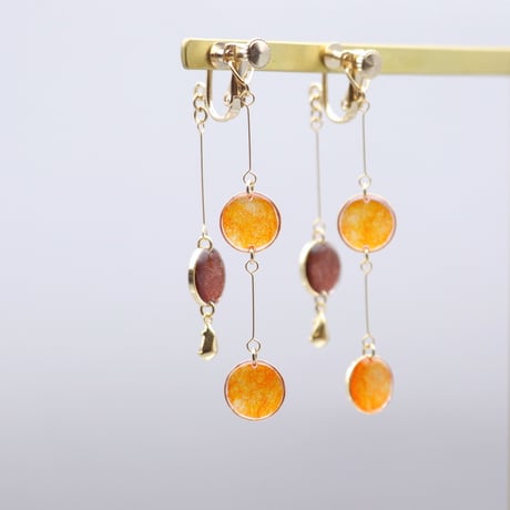 前後で揺れる水玉＊美濃和紙のイヤリング/ピアス＊茶色× オレンジ
