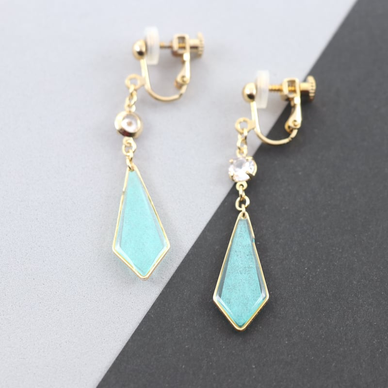 キラッと輝く変形ひし形＊美濃和紙のイヤリング/ピアス＊ターコイズ 