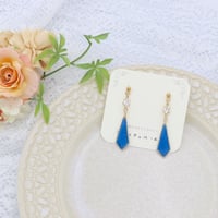 キラッと輝く変形ひし形＊美濃和紙のイヤリング/ピアス＊青