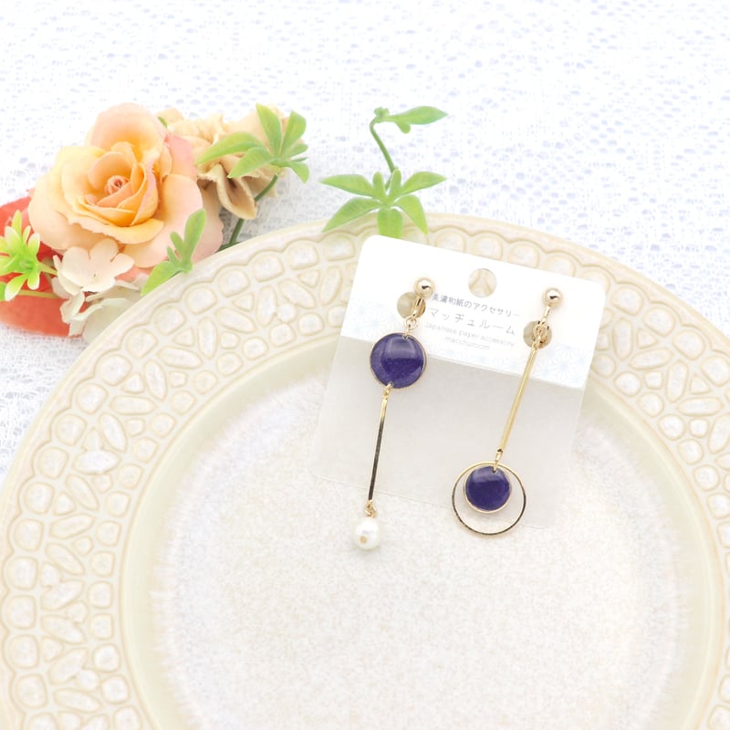 1299円注文可能●パープル色ハンドメイド　ロング紫ピアス　イヤリング可　アシメ 紫陽花 紫 天然石 ピアス・イヤリング ロング ピアス 大ぶり