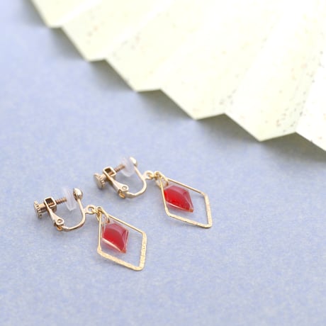 ひし形フープ｜美濃和紙のイヤリング・ピアス｜上品な和モダンスタイル｜赤