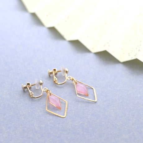 ひし形フープ【美濃和紙のイヤリング/ピアス】ピンク