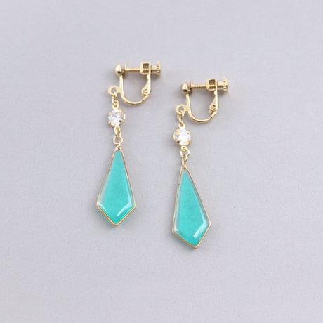 キラッと輝く変形ひし形＊美濃和紙のイヤリング/ピアス＊緑