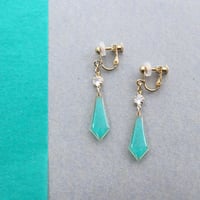 美濃和紙の変形ひし形イヤリング・ピアス｜凛とした和モダンスタイル｜緑