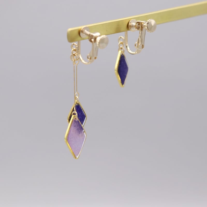 アシンメトリー ラベンダー×フープ ☞ ハンドメイド ピアス