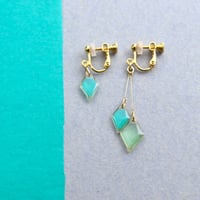 ひし形アシメ【美濃和紙のイヤリング/ピアス】緑×黄緑
