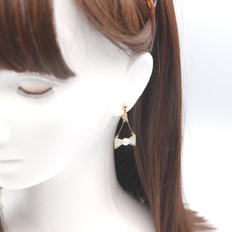 小さなリボン＊美濃和紙のイヤリング/ピアス＊ブルーグレー