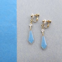 キラッと輝く変形ひし形【美濃和紙のイヤリング/ピアス】水色
