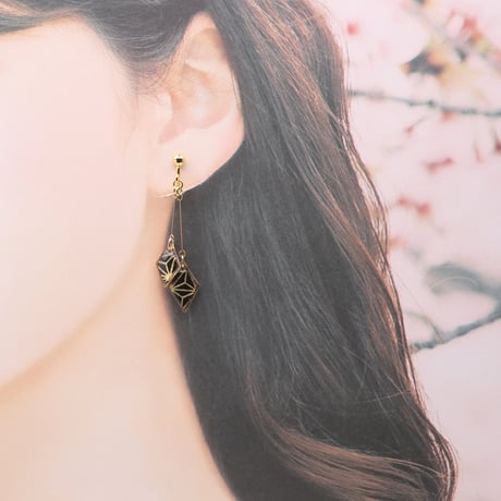 ひし形アシメ【美濃和紙のイヤリング/ピアス】麻の葉
