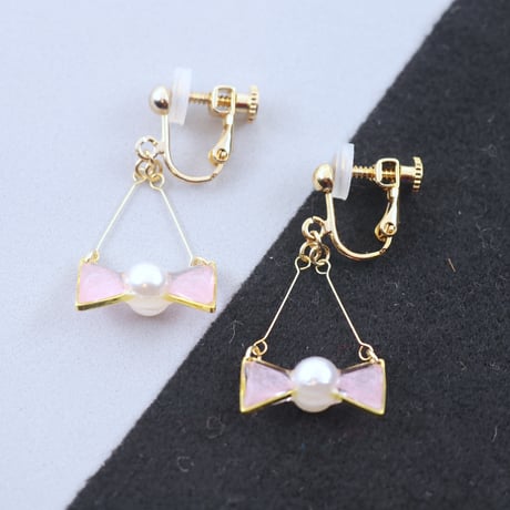小さなリボン＊美濃和紙のイヤリング/ピアス＊ピンク