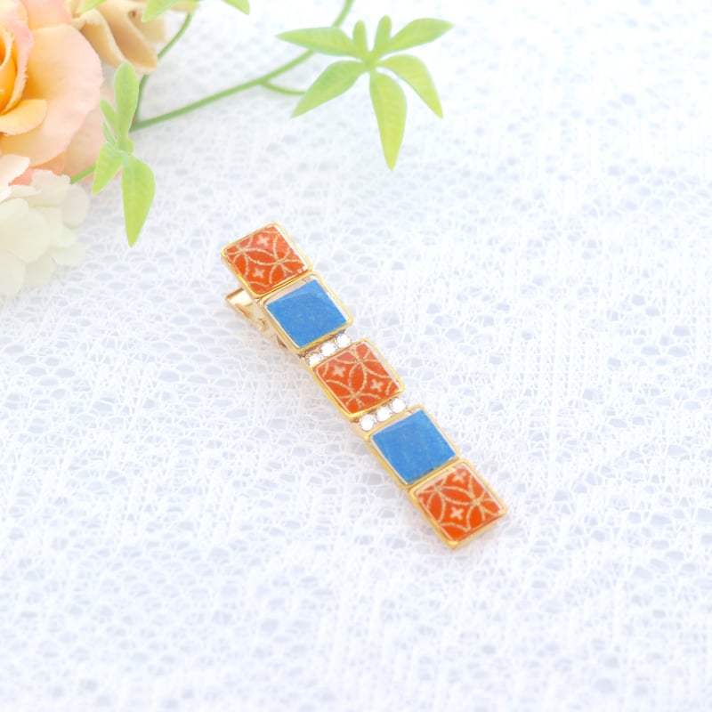 アッカ☆青と赤のマーブルヘアクリップ☆ダブルフェイス☆ミデイアムサイズ アッカ☆青と赤のマーブルヘアクリップ☆ダブルフェイス☆ミデイアムサイズ