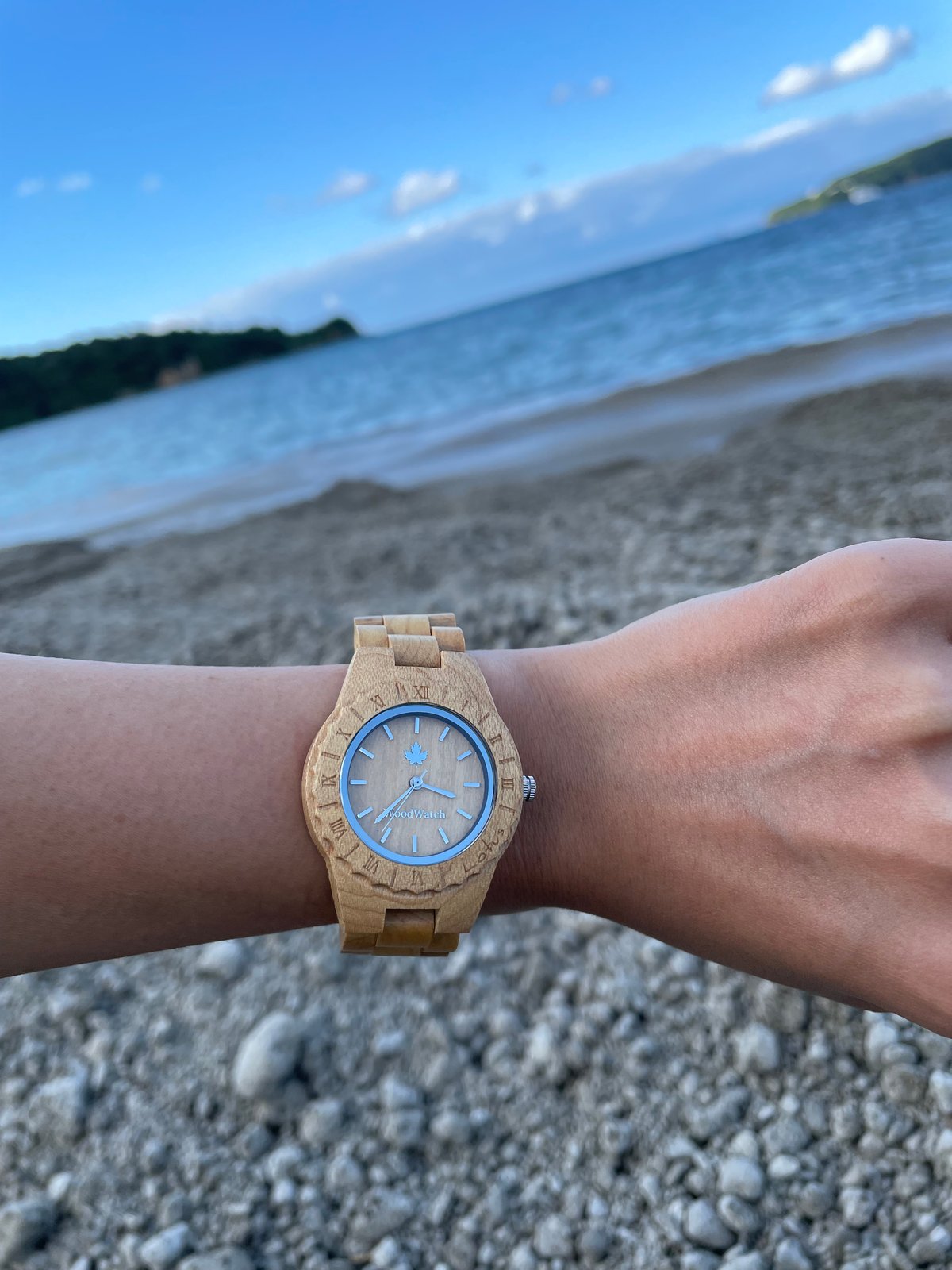 fit=pad,format=jpeg,w=1200