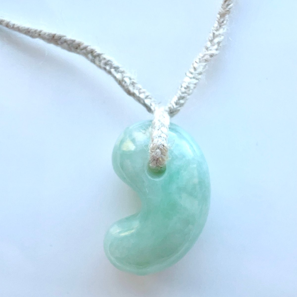 糸魚川翡翠◎神結勾玉ペンダント (1) | LAMYURIA