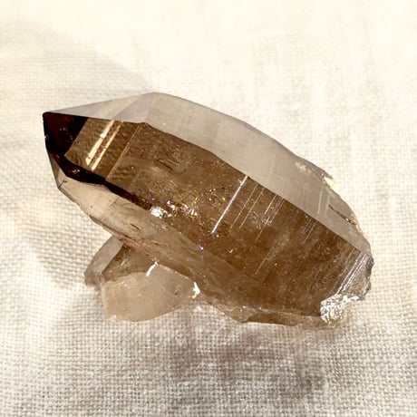 ちゅるちゅる黒系レムリアン水晶 (11)
