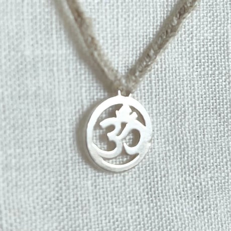 OM オーム◎神結銀ペンダント (1)
