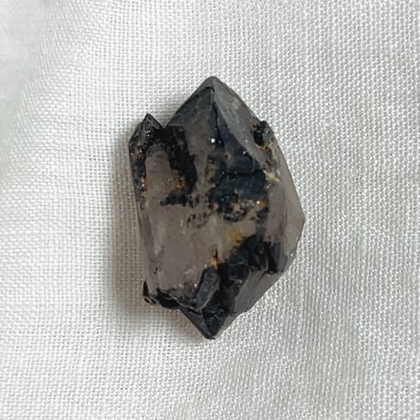 高波動 陰陽水晶 9（ダブルポイント・レムリアン）虹