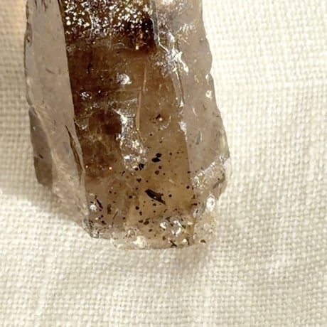 ちゅるちゅる黒系レムリアン水晶 (4)