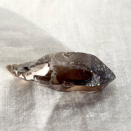 ちゅるちゅる黒系レムリアン水晶 (14)