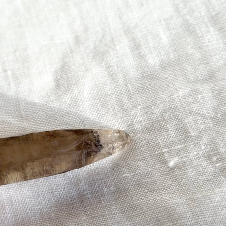 ちゅるちゅる黒系レムリアン水晶 (8)