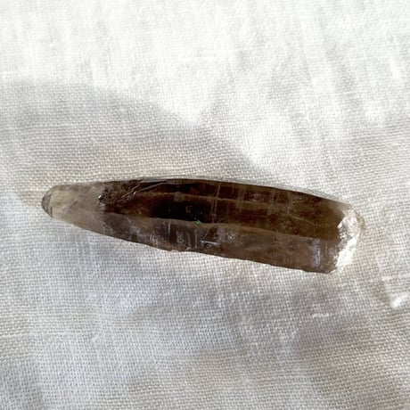 ちゅるちゅる黒系レムリアン水晶 (8)
