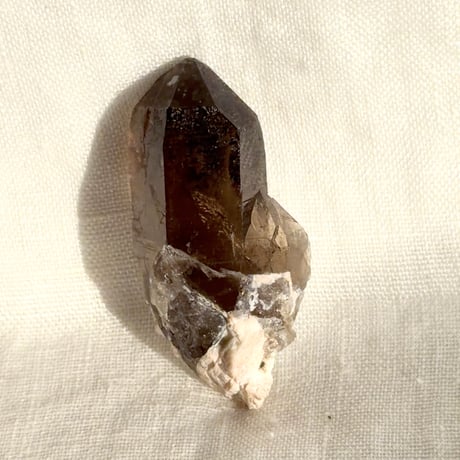 ちゅるちゅる黒系レムリアン水晶 (14)
