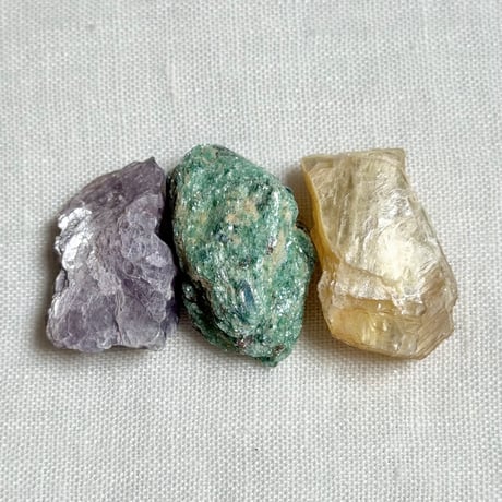 CATEGORY パープル | LAMYURIA