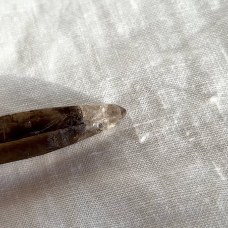 ちゅるちゅる黒系レムリアン水晶 (8)
