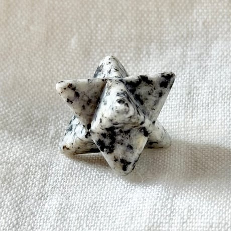 鞍馬石・マカバ  (2)