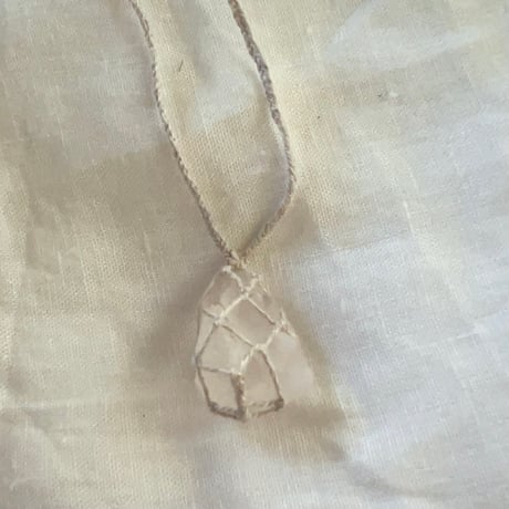 インカクリスタル⚪︎石包ペンダント (1)