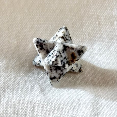 鞍馬石・マカバ  (1)