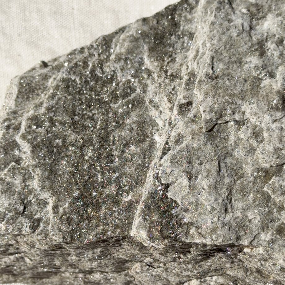 692984bab8b29944f292bfb6