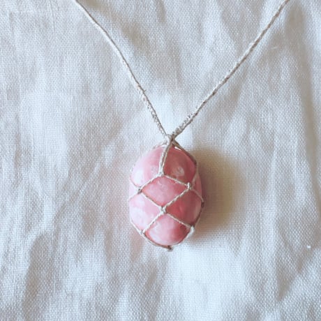 ピンクオパール⚪︎石包ペンダント ⑸
