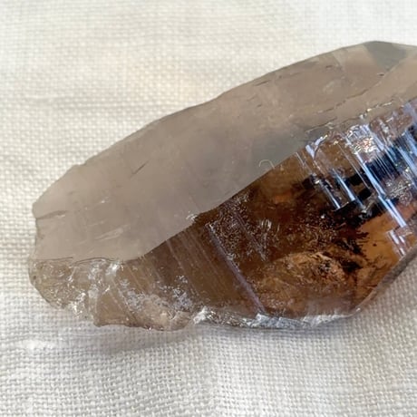 ちゅるちゅる黒系レムリアン水晶 (16)