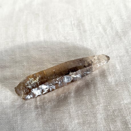 ちゅるちゅる黒系レムリアン水晶 (8)
