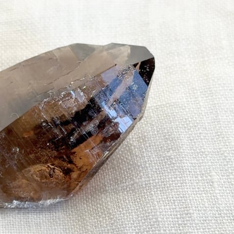 ちゅるちゅる黒系レムリアン水晶 (16)