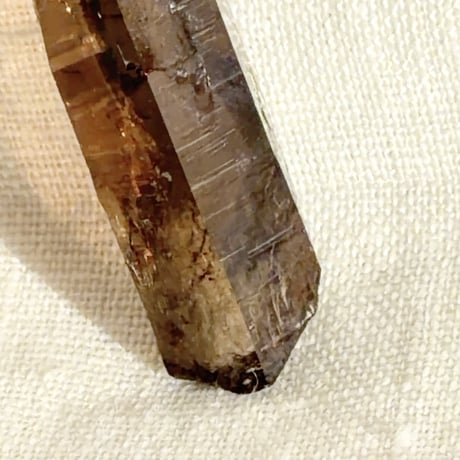 ちゅるちゅる黒系レムリアン水晶 (2)