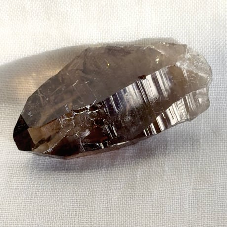 ちゅるちゅる黒系レムリアン水晶 (16)