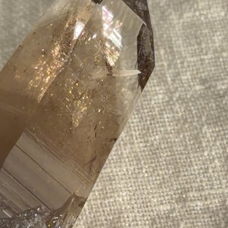 ちゅるちゅる黒系レムリアン水晶 (9)